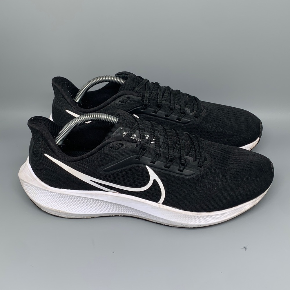 Nike Air Zoom Pegasus 39 Black White Running Shoes DM0165-001‎ Women’s Sz 11.5